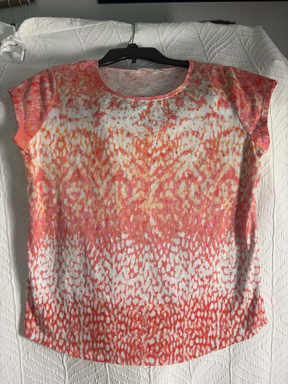 Zenergy by Chico's T-Shirt Size 1 Coral Animal Print Rhinestone Blouse